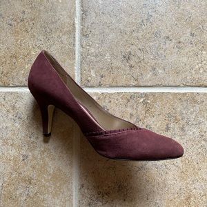 Liz Claiborne - Lovely suede burgundy (ROSIE) 3” heel pumps, Size: 8.5